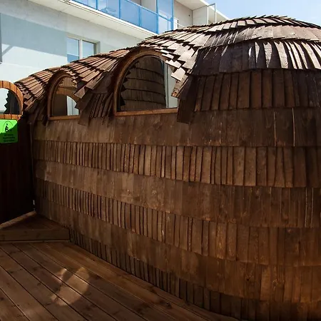 维金水疗酒店 酒店 派尔努