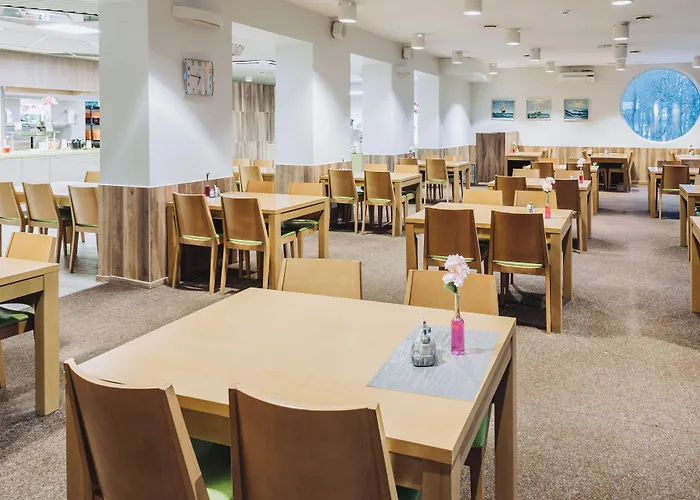 维金水疗酒店 3*