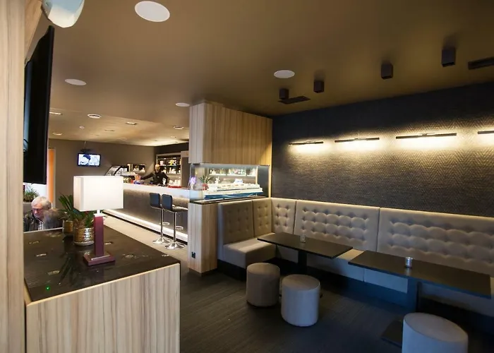 维金水疗酒店 3*